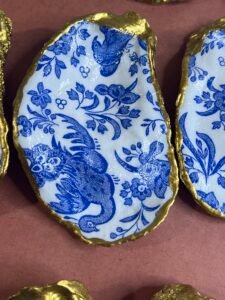 Custom Oyster Shell Ring Dish – Blue & White Chinoiserie | Handcrafted Coastal Decor & Jewelry Holder