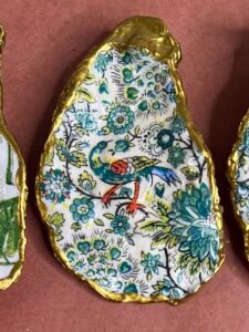 Custom Oyster Shell Ring Dish – Blue & White Chinoiserie | Handcrafted Coastal Decor & Jewelry Holder